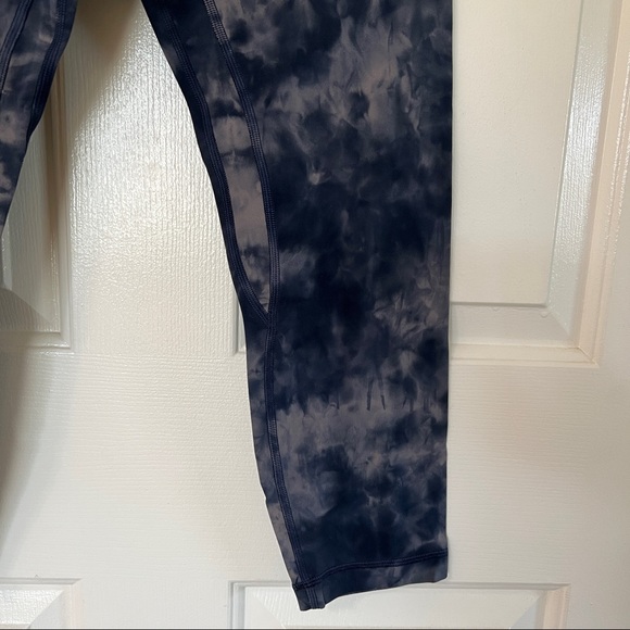 Lulu Lemon leggings Crop size 10 buttery soft - Picture 2 of 5